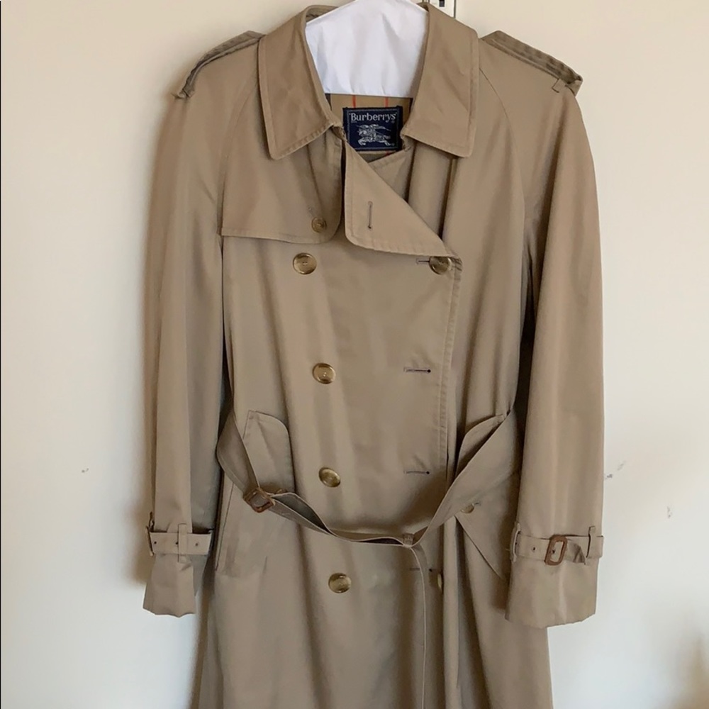 Burberry Men’s trench coat